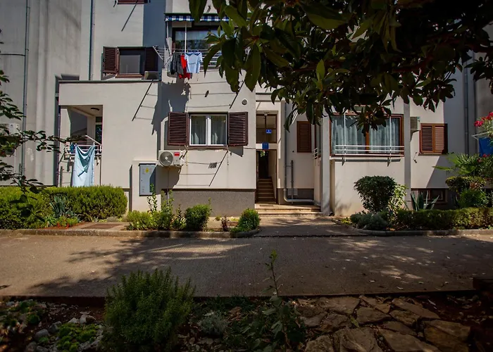 Апартаменты Levi Ровинь